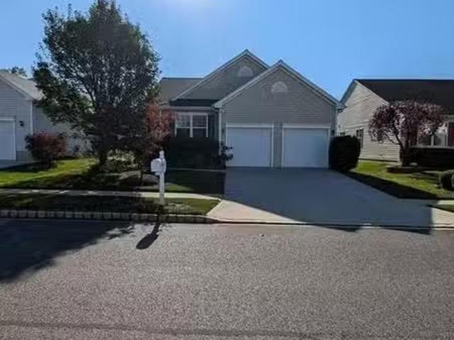 House for rent in Mount Laurel