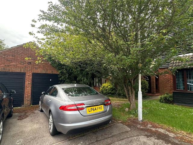 House for rent in Spring Park, Luton
