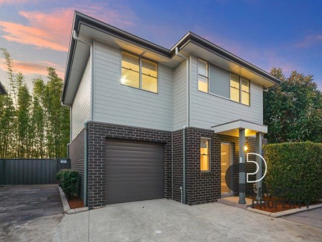 Townhouse for sale in Ambergate, New South Wales