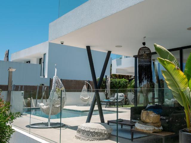 Casa en alquiler en Atalaya, Costa del Sol Occidental