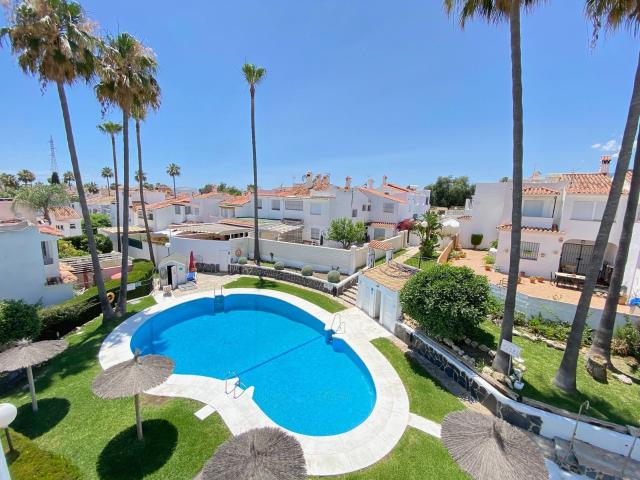 Casa en alquiler en Barriada Islas Canarias, Costa del Sol Occidental