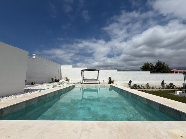 Casa en alquiler en Barriada Islas Canarias, Costa del Sol Occidental