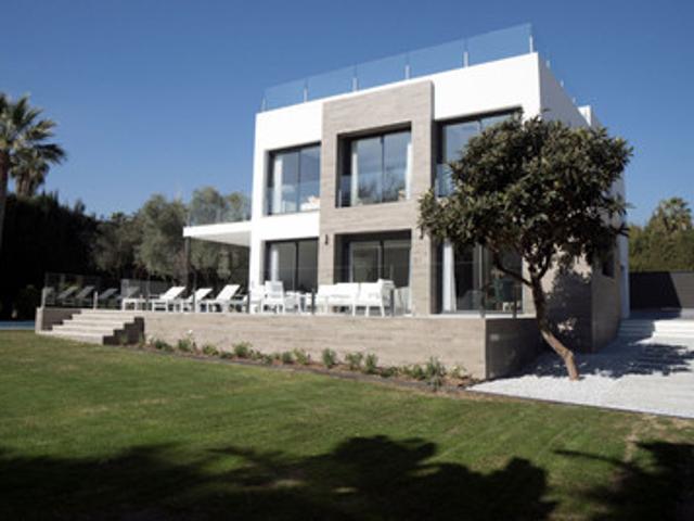 Casa en alquiler en Nueva Andalucía, Costa del Sol Occidental