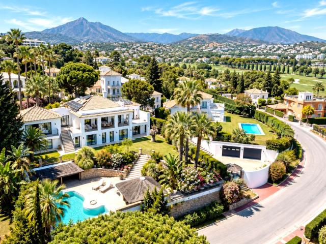 Casa en alquiler en Nueva Andalucía, Costa del Sol Occidental