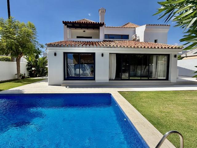 Casa en alquiler en Nueva Andalucía, Costa del Sol Occidental