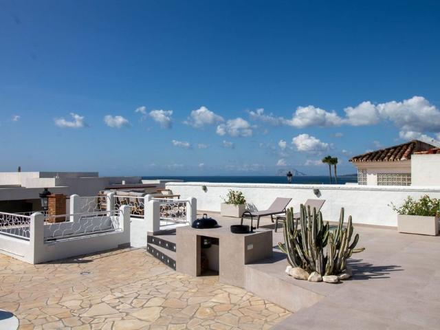 Casa en alquiler en Finestrat, Urbanización Galandú
