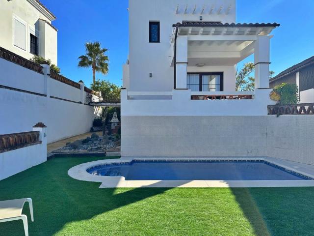 Casa en alquiler en El Velerín, Costa del Sol Occidental