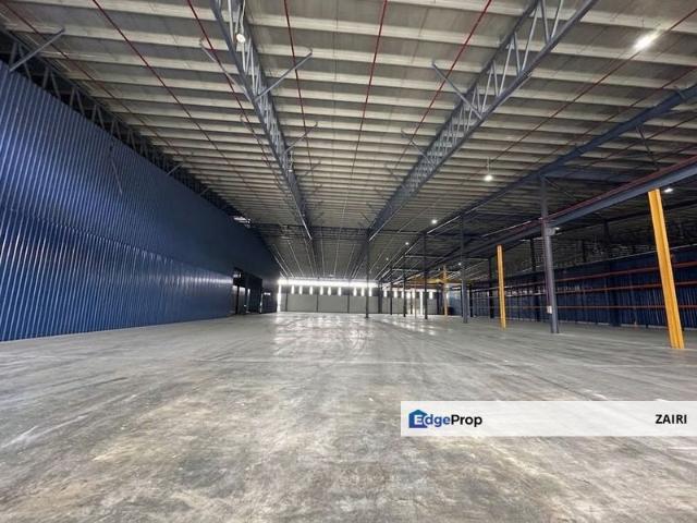 Warehouse for rent in Petaling, Alam Impian