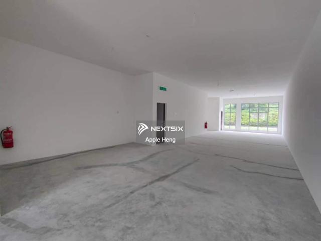 Shop for rent in Petaling, Alam Impian