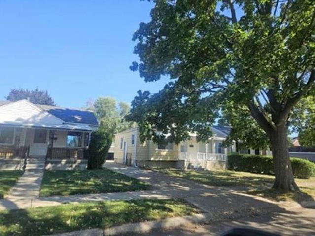 House for sale in Washington Gardens Subdivision, Lincoln Park