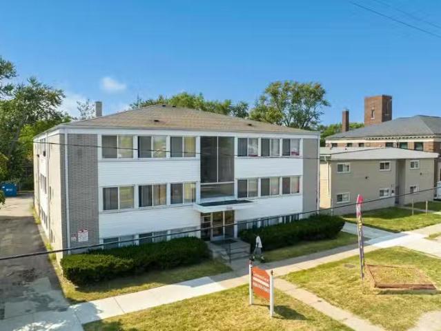 Condo for rent in Detroit