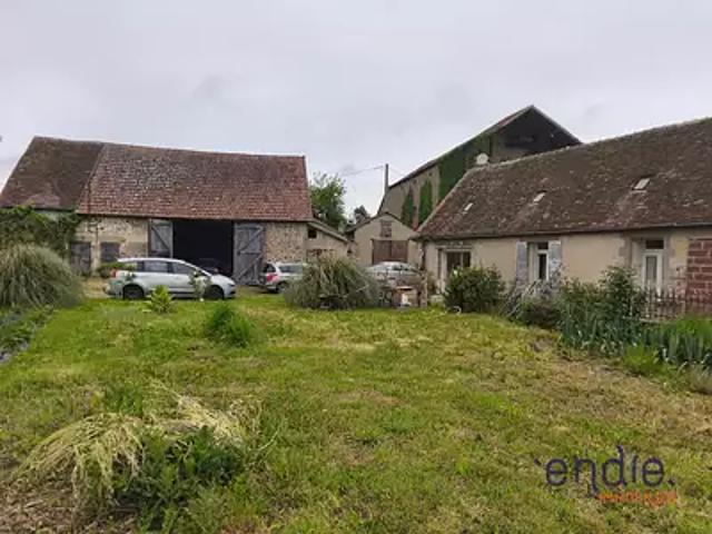 Maison vente à Moulins, Deux-chaises