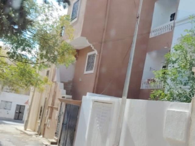 Maison vente à Ain Zaghouan, Douz
