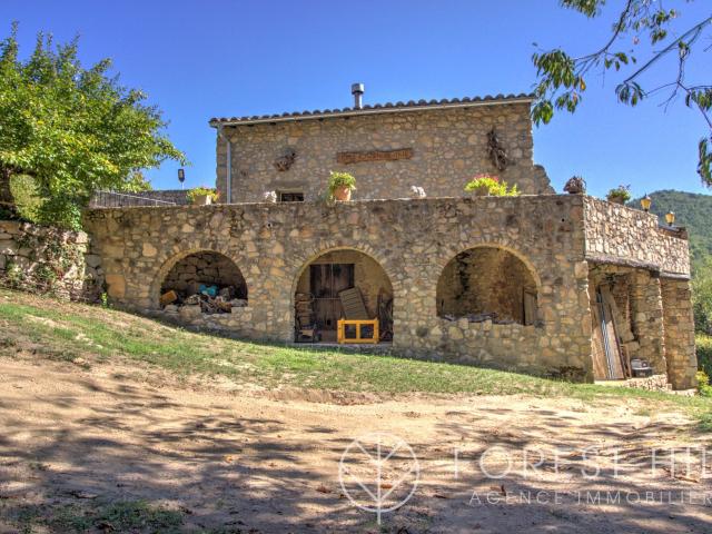 Maison vente à La Poujade, Saint-Laurent-de-Cerdans