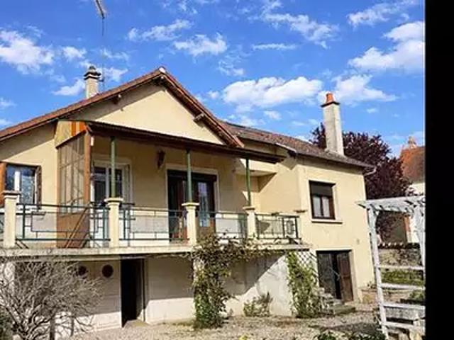 Maison vente à Auxerre, Cravant