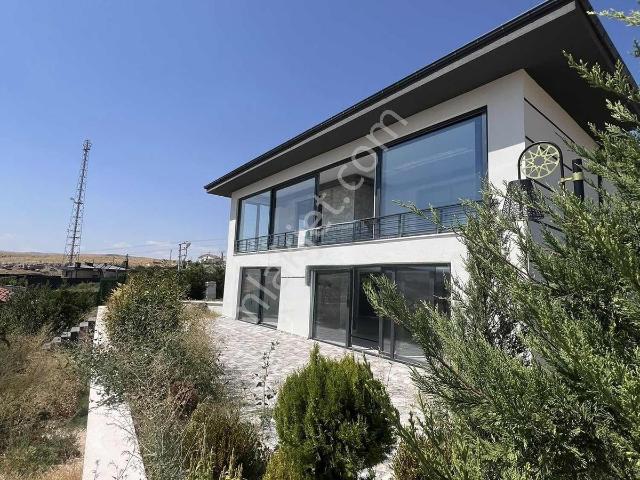 Gödene Mah., Meram içerisinde satılık Villa