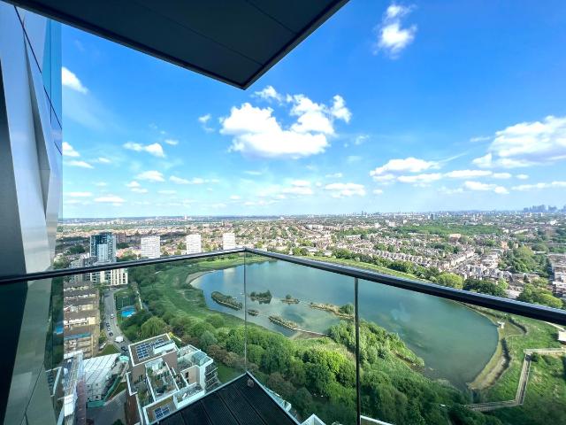 Apartment for rent in Woodberry Down, Stamford Hill