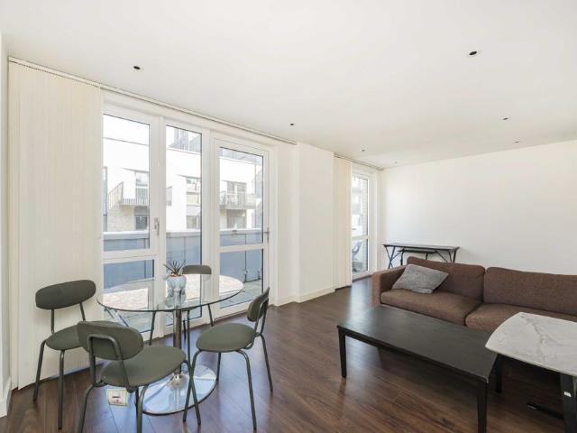 Apartment for rent in Woodberry Down, Stamford Hill