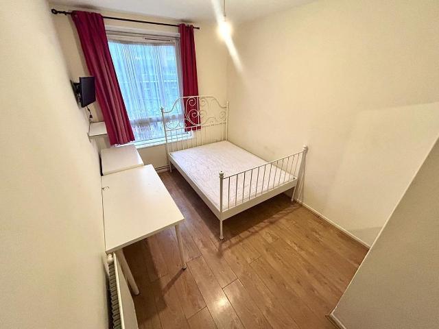 Room for rent in Bromley-by-Bow, Poplar Grove