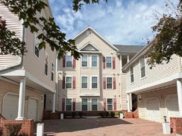 House for sale in Hollington at the Pointe, Owings Mills
