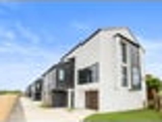 Townhouse for sale in Three Kings