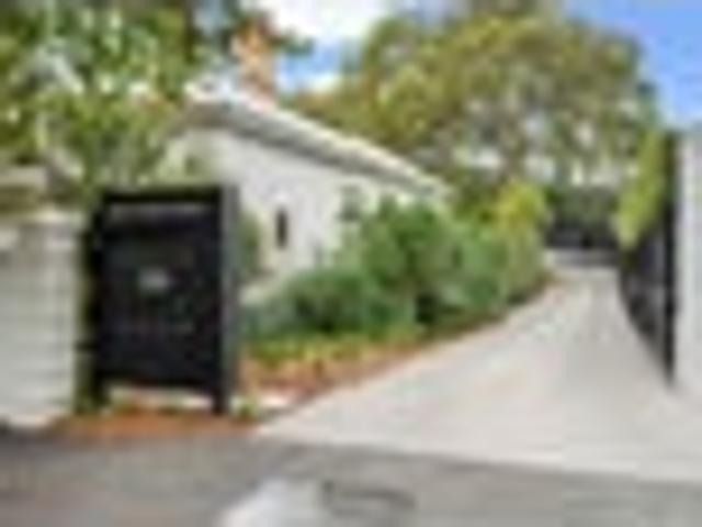 Apartment for sale in Herne Bay