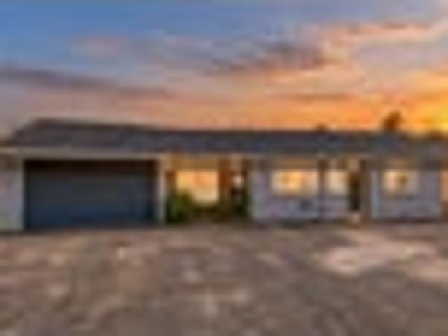 House for sale in Eastern Beach, Howick