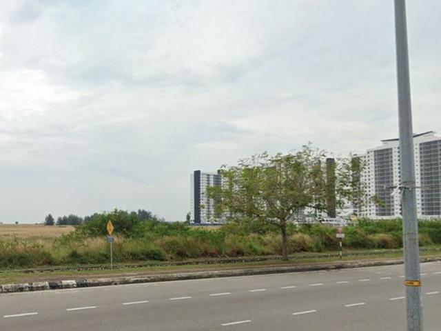 House for sale in Malaka