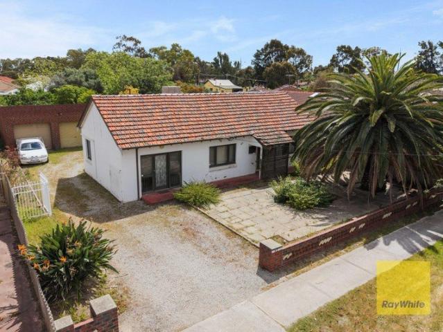 House for sale in Midvale, City of Swan