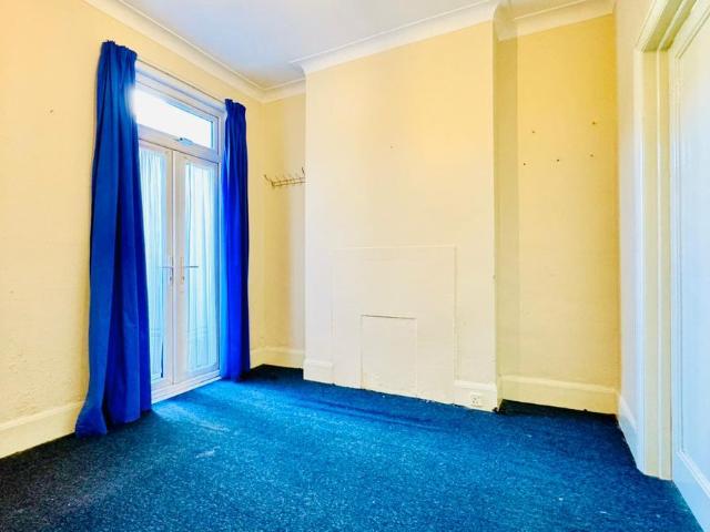House for rent in Gants Hill, Greater London