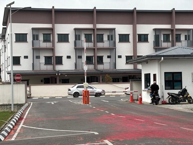Townhouse for rent in Kuching, Bahagian Kuching