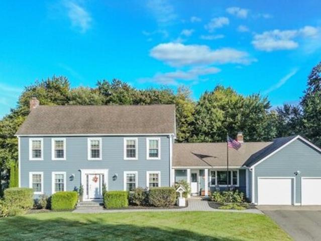 House for sale in Suffield, Capitol Planning Region