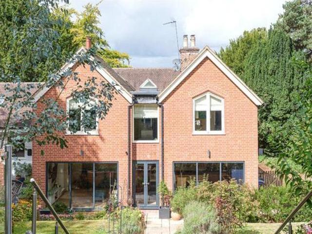 House for sale in Devizes, Wiltshire