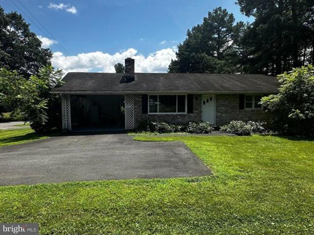 House for sale in Bristow