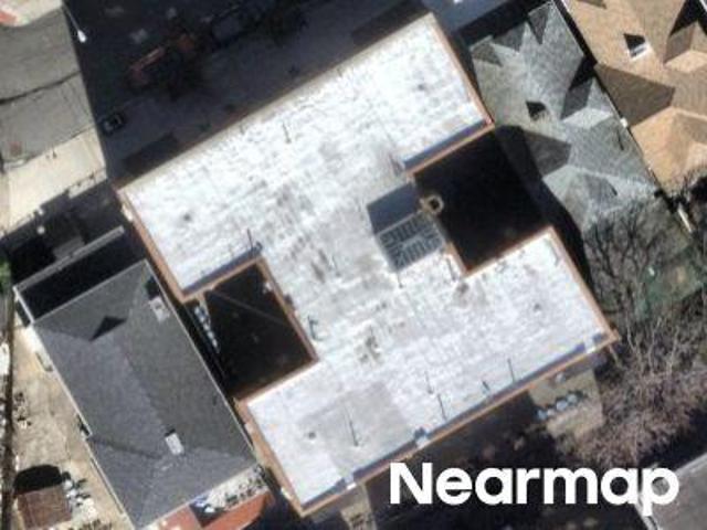 House for sale in The Bronx, Arverne