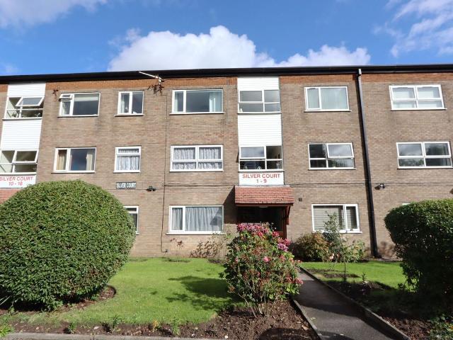 Apartment for rent in Whitefield, Bury