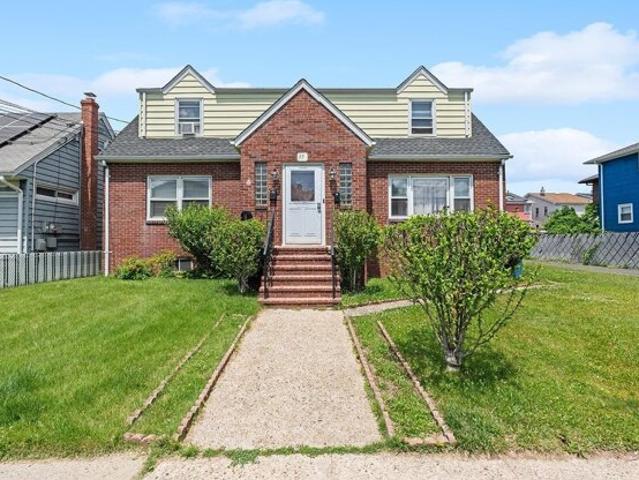 House for sale in North Arlington, New Jersey
