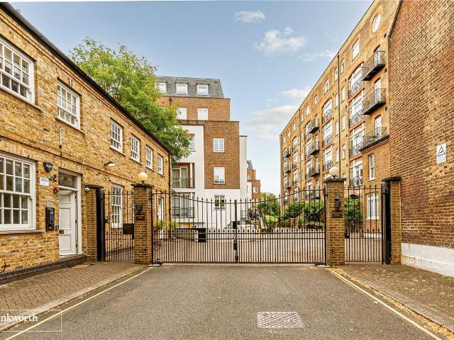 Apartment for rent in London Borough of Hounslow, Greater London