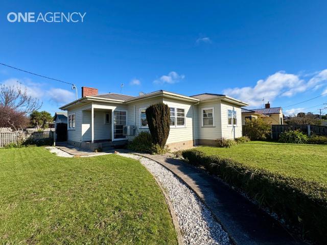 House for rent in Devonport