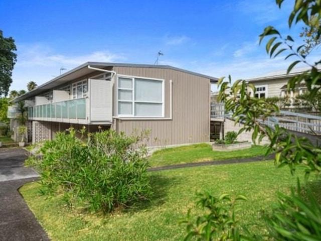 House for rent in Wairau Valley