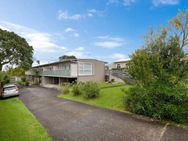 House for rent in Wairau Valley