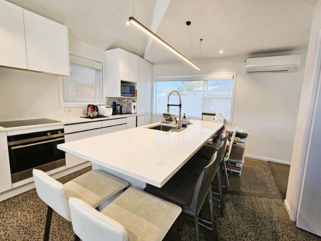 House for rent in Cheltenham, Devonport-Takapuna