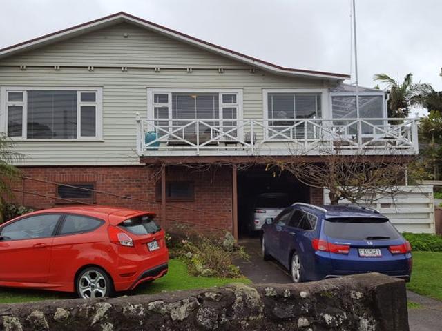 House for rent in Wairau Valley