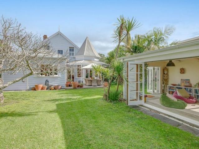 House for rent in Wairau Valley