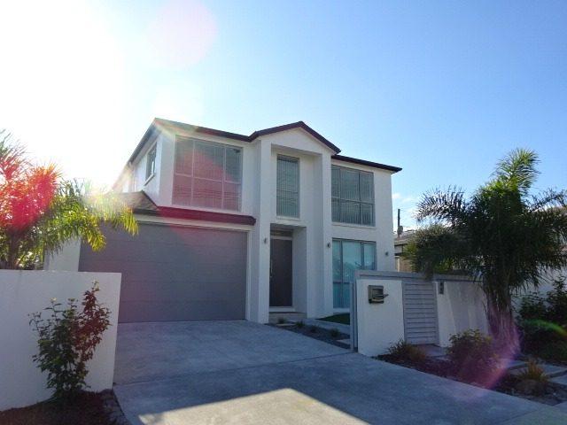 Apartment for rent in Stanley Point, Devonport-Takapuna