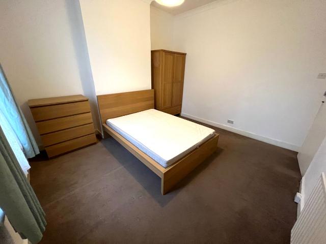 Room for rent in Shepherd's Bush, Greater London