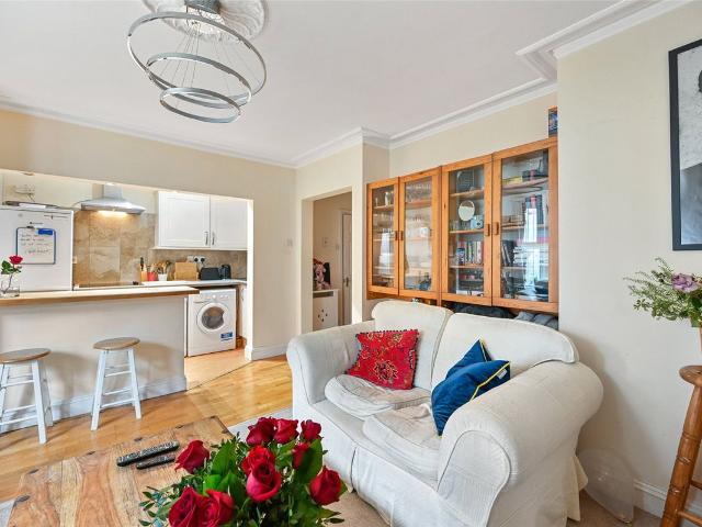 Apartment for rent in Shepherd's Bush, Greater London