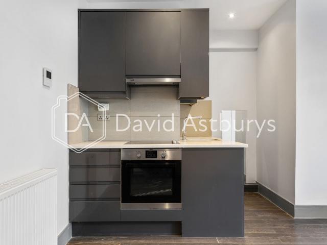 Studio for rent in Shepherd's Bush, Greater London