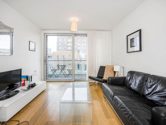 Apartment for rent in Bromley-by-Bow, Poplar Grove