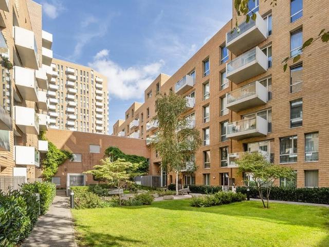 Apartment for rent in Bromley-by-Bow, Poplar Grove